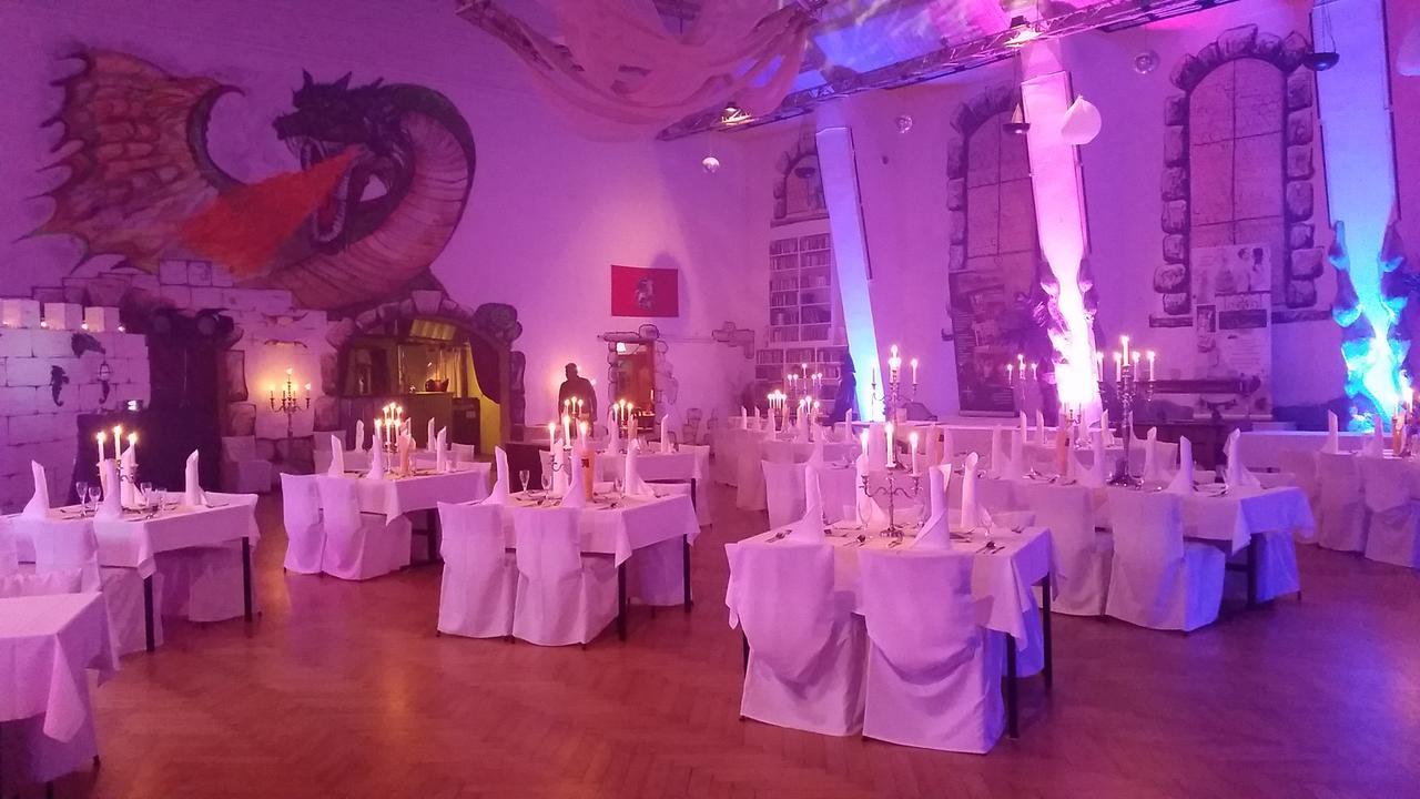 Pension Und Restaurant Die Burg Ehrenfriedersdorf Bagian luar foto