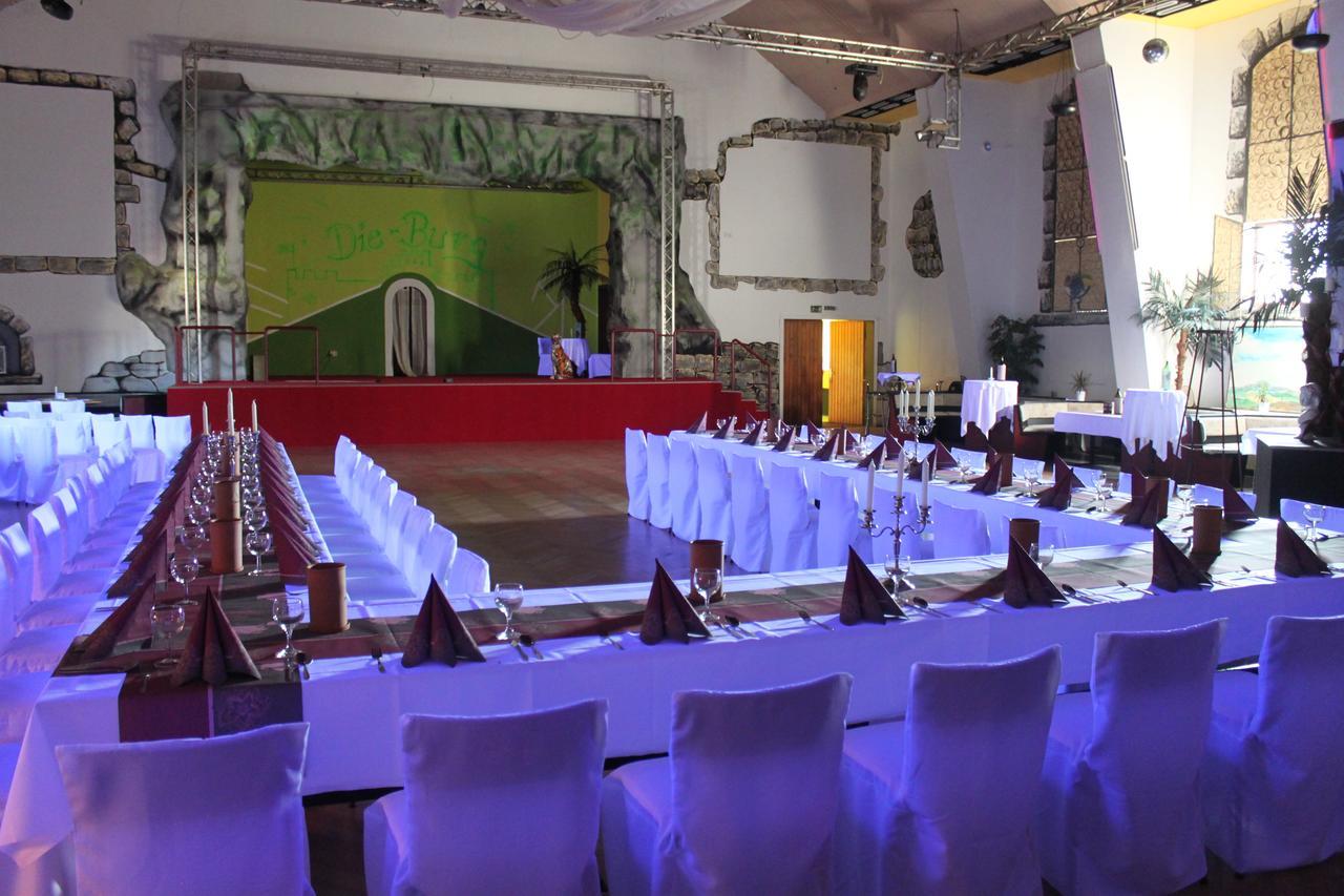 Pension Und Restaurant Die Burg Ehrenfriedersdorf Bagian luar foto