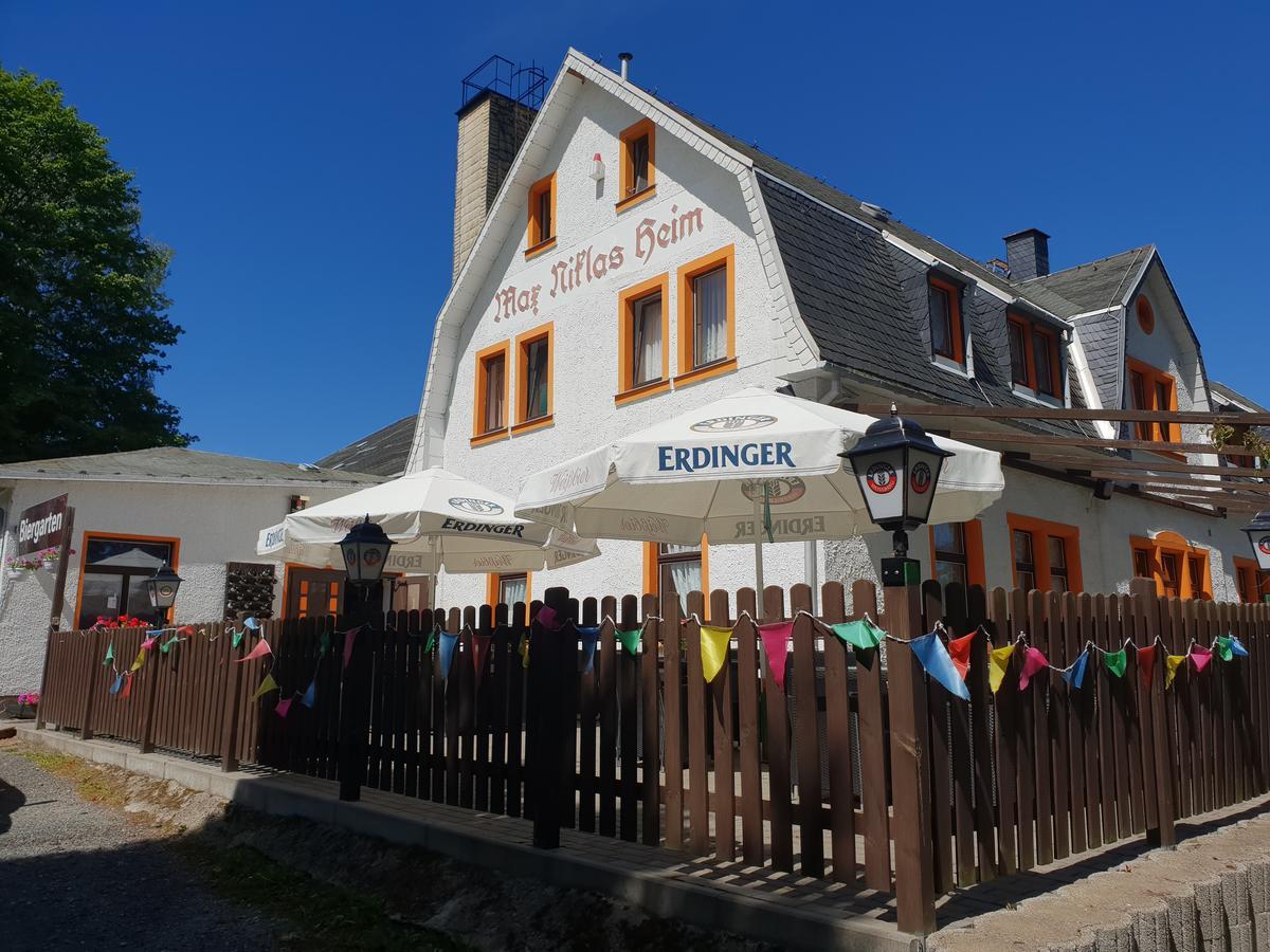 Pension Und Restaurant Die Burg Ehrenfriedersdorf Bagian luar foto